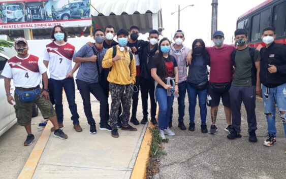 Ayuntamiento de Minatitlán, apoya a deportistas en Juegos CONADE en Veracruz