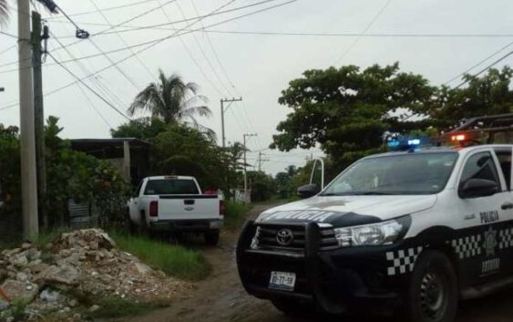 ENCUENTRAN A HOMBRE SIN VIDA A MITAD DE LA CALLE EN COATZACOALCOS