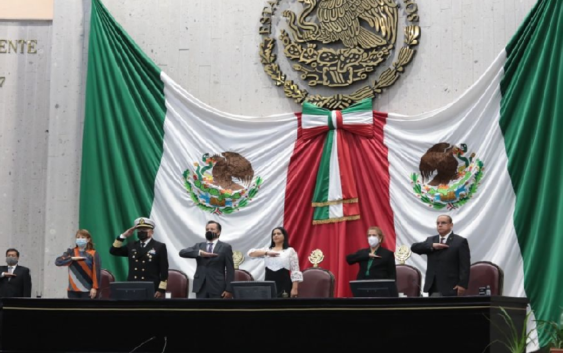 Honra Veracruz a hombres y mujeres de la Armada de México en bicentenario de su creación
