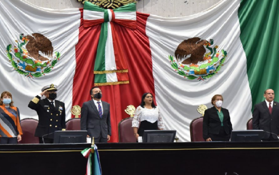 Rinde Congreso homenaje a Armada de México por bicentenario