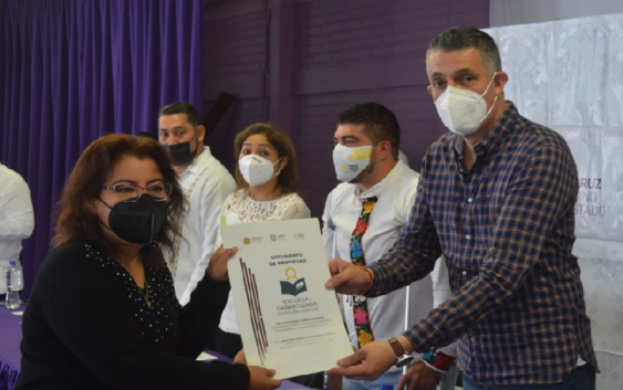 Dar certeza jurídica a escuelas permitirá mejorar su infraestructura y la calidad de la educación: Víctor Vargas