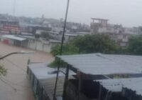 Sur de Veracruz sufre inundaciones por torrenciales lluvias