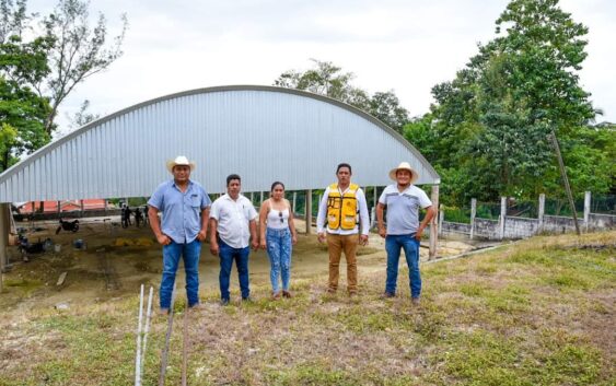 Santa Teresita tendrá Auditorio Municipal • Esta administración continúa trabajando por la grandeza y felicidad de los habitantes de Sayula de Alemán.