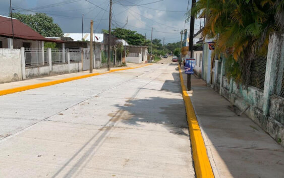CONCLUYE LA PAVIMENTACIÓN CON CONCRETO HIDRÁULICO DE LA CALLE FRANCISCO JAVIER MINA
