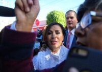 Se agrava salud de Rosario Robles y podría haber otra orden de captura en su contra
