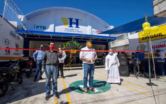 Como gobierno municipal nos enorgullece que cada día más negocios aperturen en Acayucan.