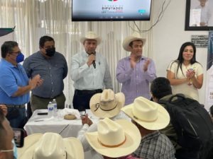 En la Cuenca del Papaloapan, 160 líderes de veracruz le agradecieron al Diputado minatitleco Sergio Gutiérrez Luna