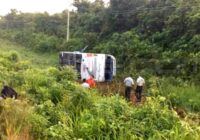ACAYUQUEÑOS RESULTAN LESIONADOS EN ACCIDENTE CATRETETO EN. QUINTANAROO.