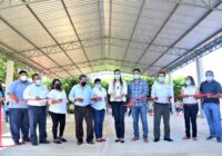 En Tenejapa inauguró la alcaldesa María Luisa Prieto Duncan el techado escolar en la escuela primaria Enrique C. Rébsamen