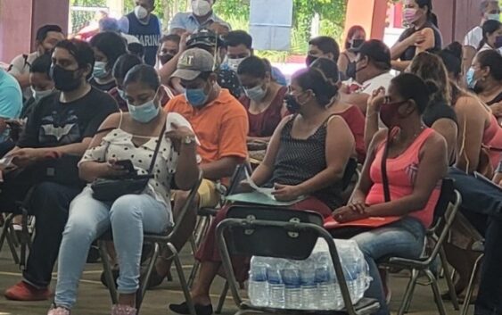 Arrancó en Coatzacoalcos vacunación contra Covid para adultos de 30 a 39 años