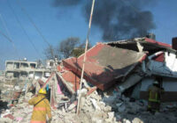 Explosiones por toma clandestina en Puebla, dejan 1 muerto, 15 heridos y 50 casas dañadas