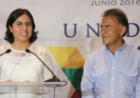 Los Yunes del Estero patean al PAN y al PRD y entregan sus piezas políticas a MORENA.