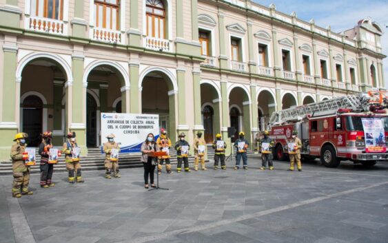 Autoridades municipales del Ayuntamiento de Córdoba ponen en marcha Colecta Anual del H. Cuerpo de Bomberos