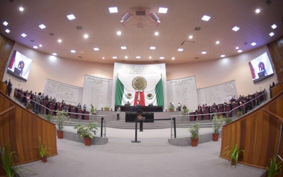 Aprueban integración de la comisión especial para la medalla Adolfo Ruiz Cortines 2021