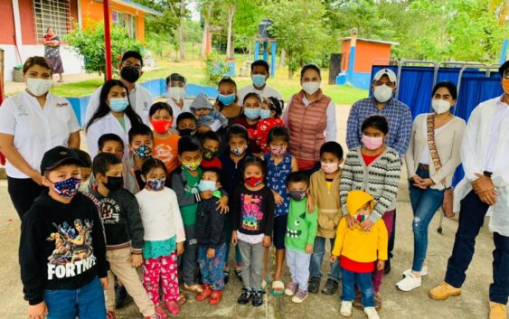 DIF Minatitlan realiza exitosa Jornada Médica en el área rural.