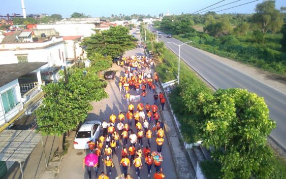 Realiza IMSS Veracruz Sur caminata contra violencia de género