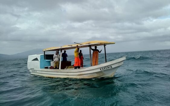 Operativo de Búsqueda localiza a salvo 5 pescadores de Mecayapan