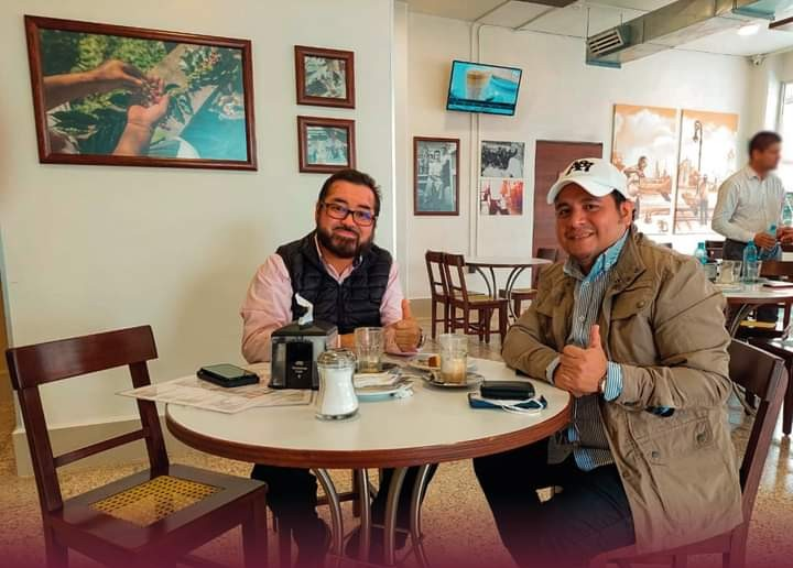 Sergio Guzmán y Fabián Cruz trazan estrategias para el desarrollo de Ixhuatlán