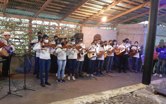 Ensamble Comunitario de Música Tradicional interpretará sones huastecos y jarochos junto a Javier Camarena en “Tengo un sueño 2021”