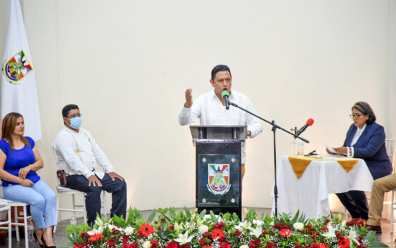 Flavio Adán Muñoz Murrieta, rindió el Cuarto Informe de Gobierno de Sayula de Alemán