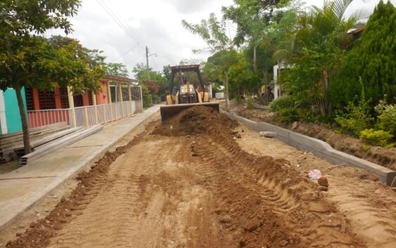 En Amatitlán Marcamos un precedente en obra pública :Pedro Luis Vergara Galo