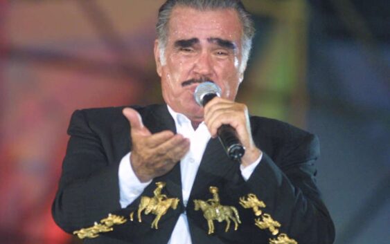 Vicente Fernández se lanzó al estrellato con sólo 100 pesos