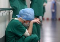 Descubren nuevo síntoma de variante de Covid-19, Ómicron