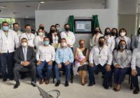 Develan IMSS Veracruz Sur placas del Premio IMSS a la Competitividad 2021