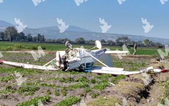 Dos lesionados tras desplome de una avioneta en Tepanco