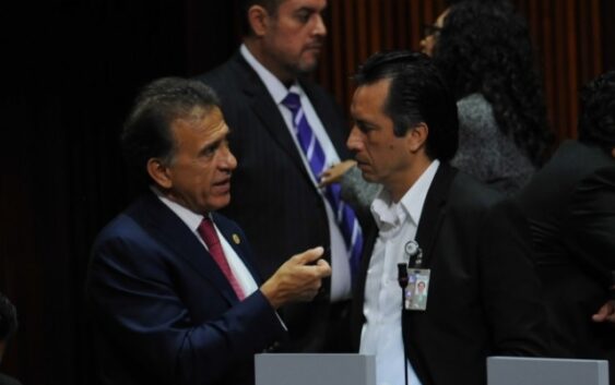 Cuitláhuac trata de lavar culpas: Yunes Linares