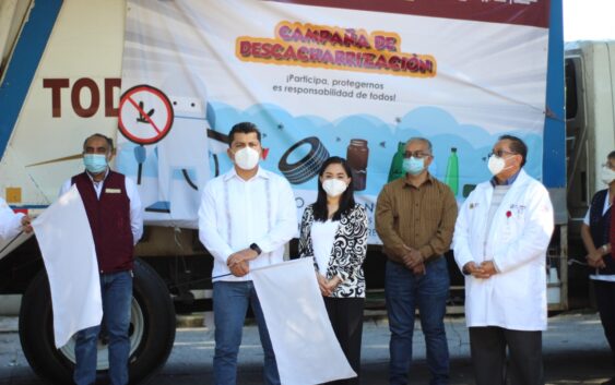 Integrantes del Comité de Salud Municipal dieron banderazo a la Campaña de Descacharrización