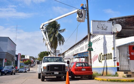 Se continúa trabajando en mejora del alumbrado público