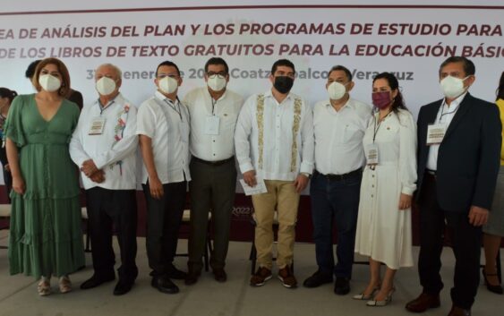 Veracruz inaugura la Asamblea de análisis del plan y programas de estudio para el diseño de los libros de texto