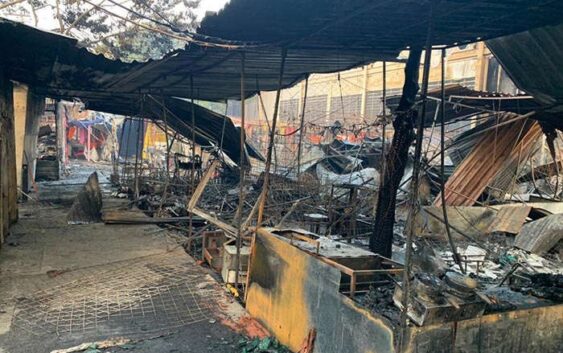 Incendio daña 50 puestos y tres locales del Mercado de ‘La Purísima’ en Iztapalapa