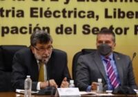 Exrector de la UNAM llama a rechazar “en todos sus términos” la reforma eléctrica de AMLO