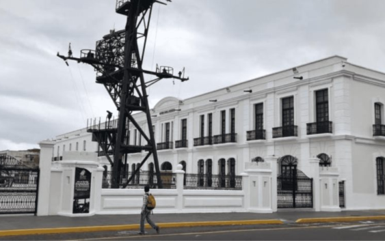 Le roban a la Marina: se llevan piezas de Museo Naval de Veracruz