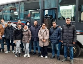 Llegan primeros 22 mexicanos a la frontera de Ucrania para cruzar a Rumania