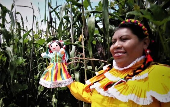 PROYECTAN EL CORTOMETRAJE “HIJAS DE TELA” EN LA CINETECA MEXIQUENSE