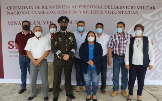 Reciben autoridades de la zona sur a personal del SMN clase 203 en la 29° Zona Militar