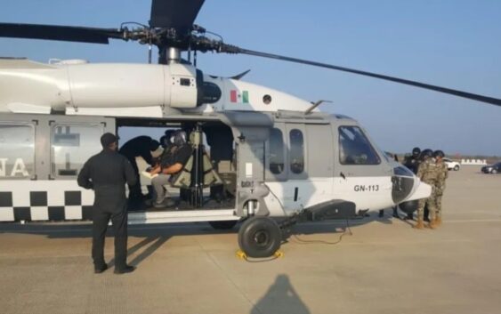 Trasladan en helicóptero a esposo de edil priista, acusado de asesinar a reportero en el Istmo