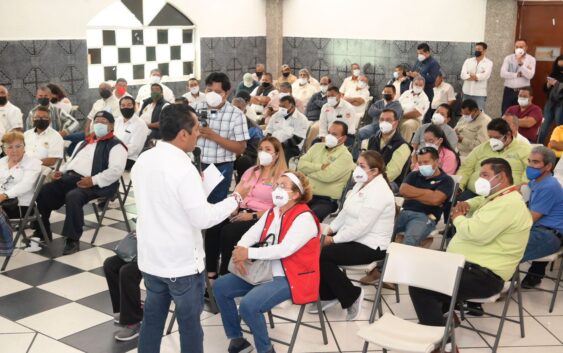 Los taxistas veracruzanos prevalecerán usando en su beneficio las aplicaciones tecnológicas: Sergio Gutiérrez Luna