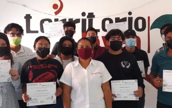 Instituto Municipal de la Juventud de Agua Dulce, impartió el foro juvenil «Violencia en el Noviazgo, cómo prevenirla»