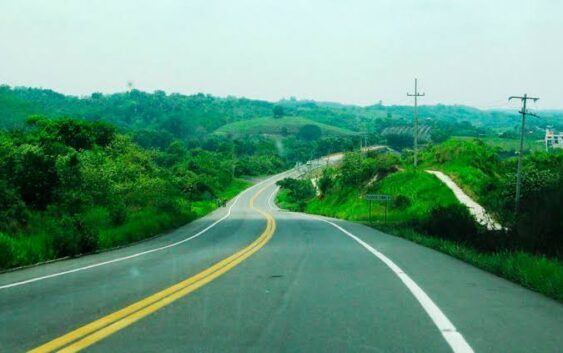 La peligrosa carretera 180 