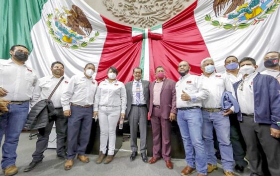 Reconocen transportistas gestiones de Sergio Gutiérrez Luna por facilitar acercamiento con el SAT; logran prórroga en Carta Porte