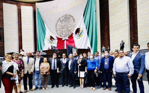 Socios de centrales de abasto son atendidos por Sergio Gutiérrez Luna; acuerdan realizar foro para vincularlos con instancias de gobierno