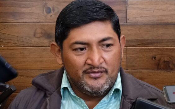 Por discriminación regidor acusa al presidente municipal de ciudad Isla.