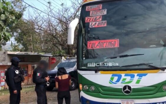 Fallece un pasajero al interior de un autobús en Tihuatlán