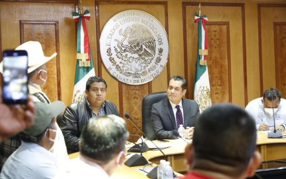 Atiende Sergio Gutiérrez Luna a pueblos originarios, chinanteco y mazateco