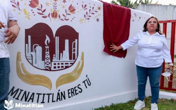 Realizan foro literario para mujeres en Minatitlán