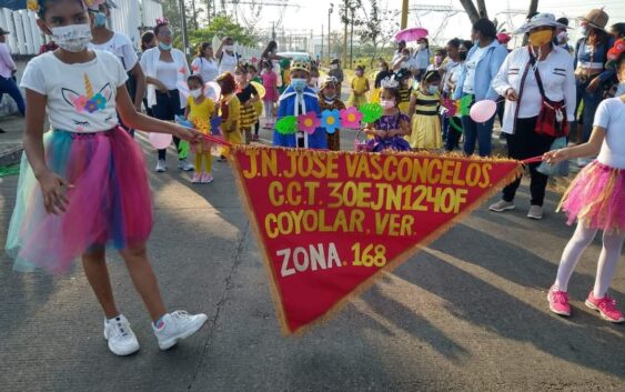 NIÑAS Y NIÑOS DE IXHUATLÁN DEL SURESTE DAN LA BIENVENIDA A LA PRIMAVERA CON VISTOSO DESFILE EN LAS CALLES DE LA CIUDAD.